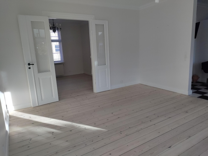 Gulvafslibning af plankegulve